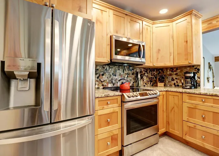Woods 21 Townhome Apartment